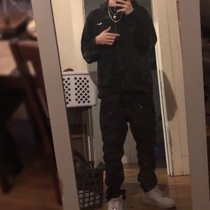 Meet your Posher, Avian